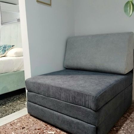 Chic Apt Near Acropolis - Avdi Square Афіни Екстер'єр фото