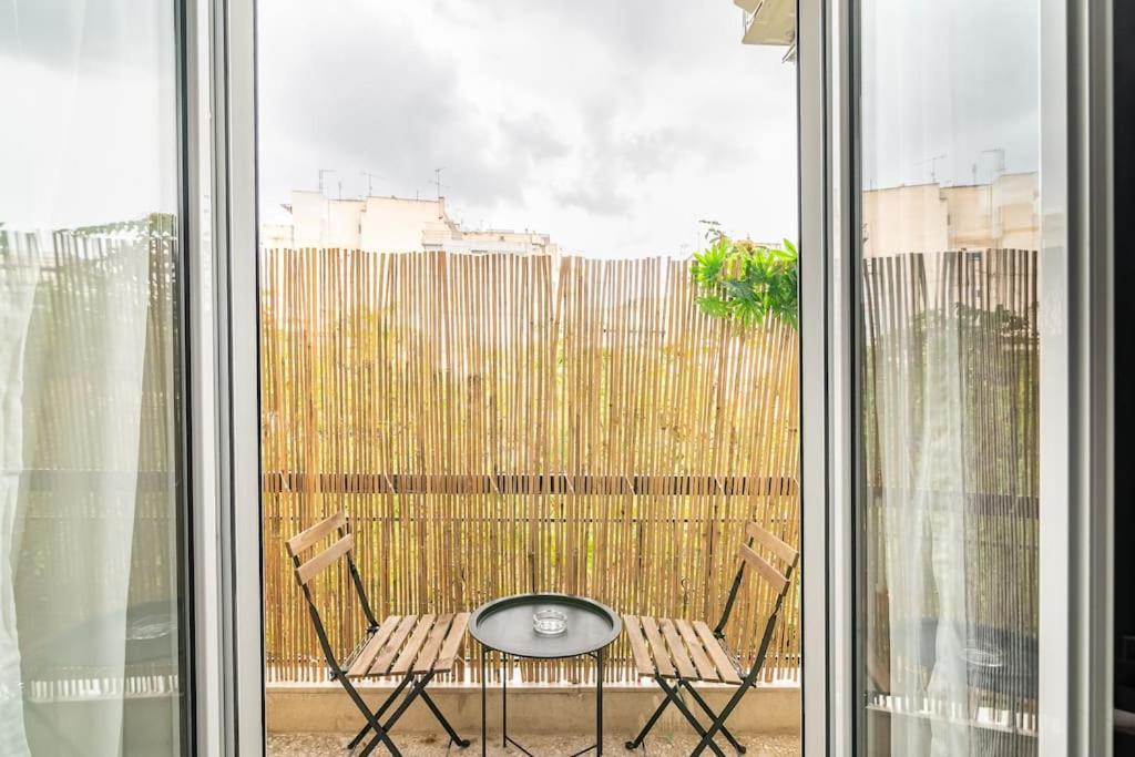Chic Apt Near Acropolis - Avdi Square Афіни Екстер'єр фото